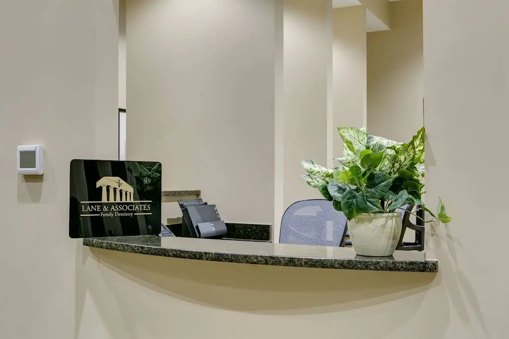 Lane & Associates Family Dentistry - Hamlet