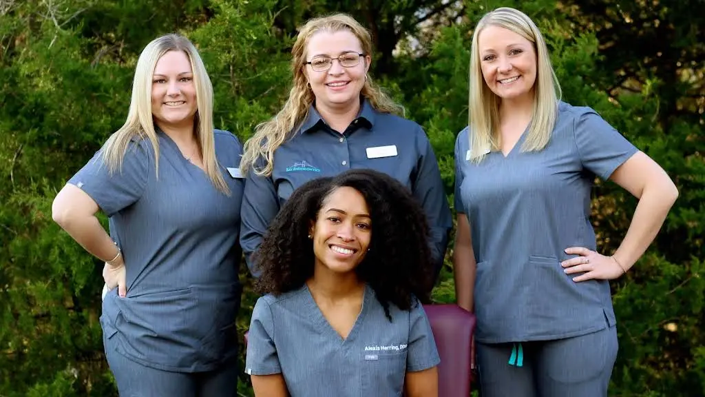 Bay Endodontics, LLC - Professional dental clinic exterior with modern facilities