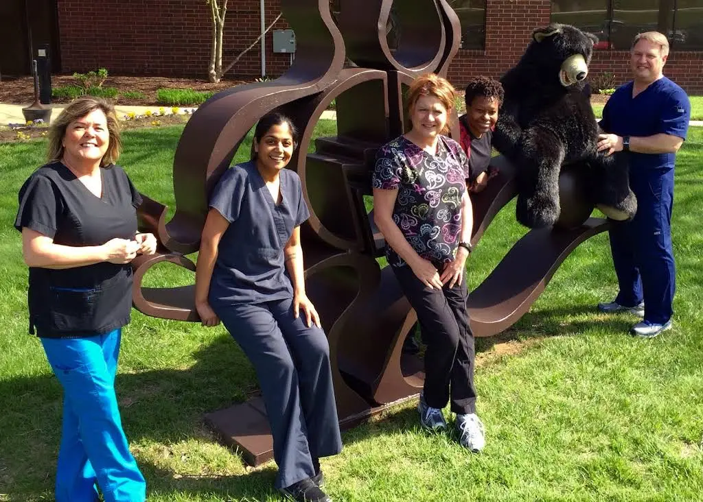 Dr. Victor L. Gregory Jr. Family & Cosmetic Dentistry