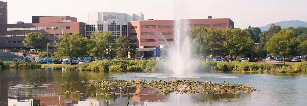 Guthrie Sayre Dental Medicine - Professional dental clinic exterior with modern facilities