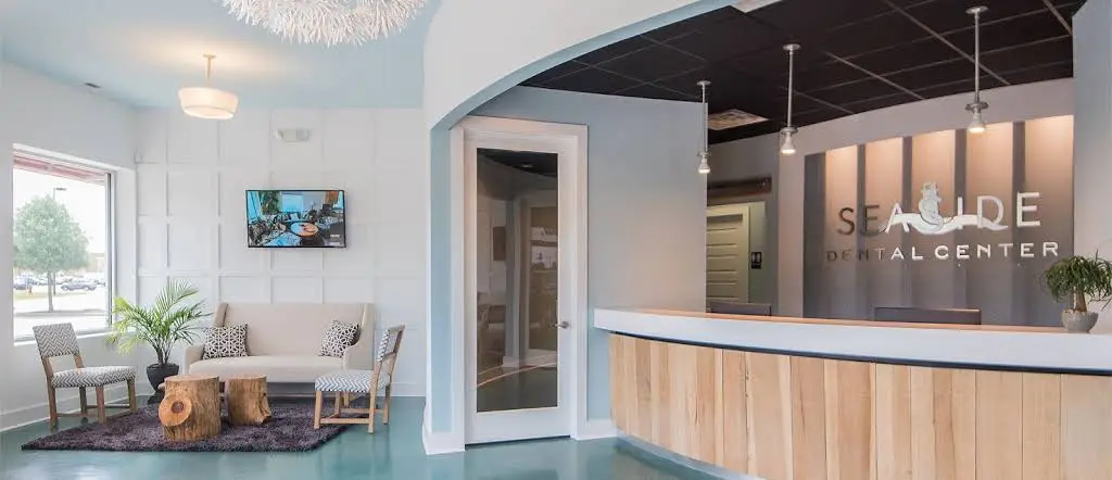 Seaside Family & Cosmetic Dentistry: Lauren Francis, DMD