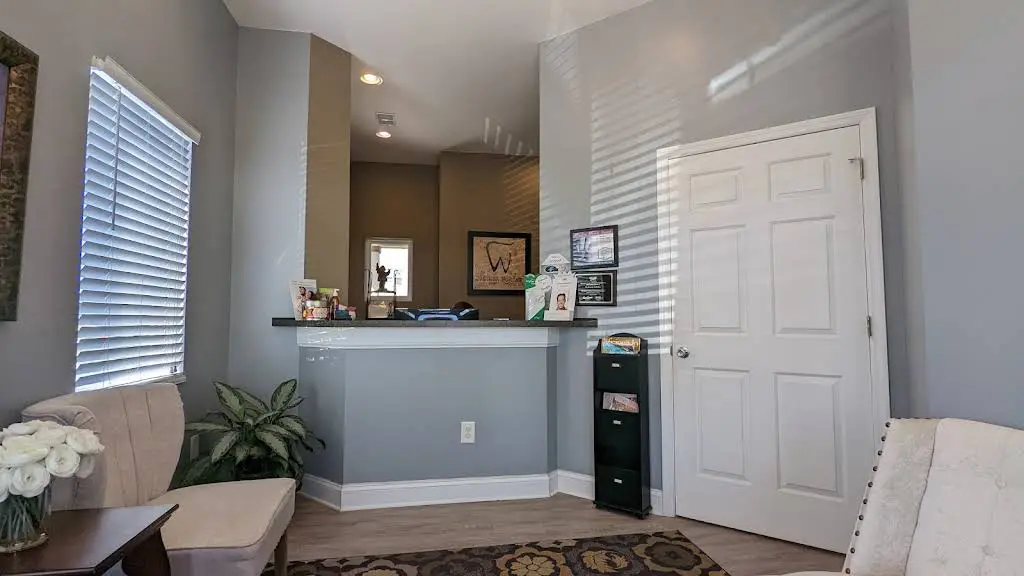 Carolina Forest Cosmetic Dentistry - Professional dental clinic exterior with modern facilities