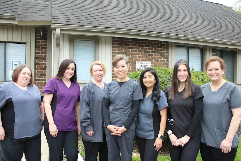 Gentle Family Dentistry: Son Jeanette Y D.M.D. - Professional dental clinic exterior with modern facilities
