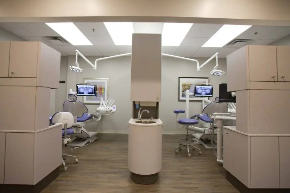 John Wasniewski III, DMD / Dr. John Wasniewski Family Dentistry - Professional dental clinic exterior with modern facilities