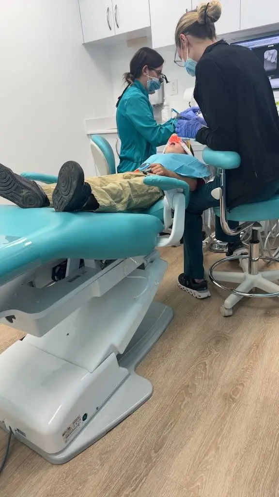 Little Waves Pediatric Dentistry