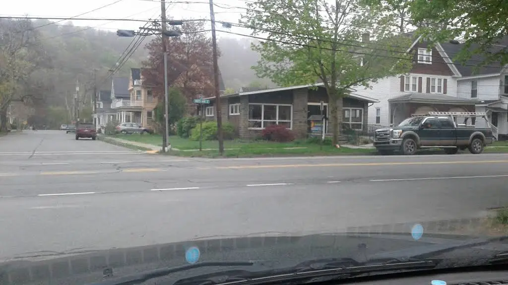 Honesdale Family & Implant Dentistry - Professional dental clinic exterior with modern facilities