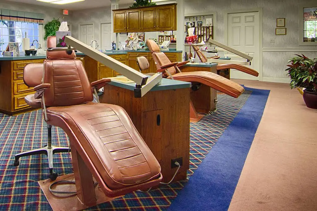 Jack L Green Jr Pa / Dr. Jack Green - Professional dental clinic exterior with modern facilities