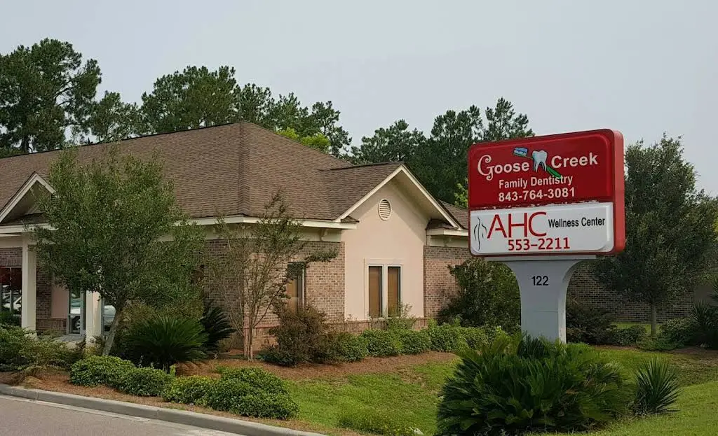 Goose Creek Family Dentistry - Professional dental clinic exterior with modern facilities