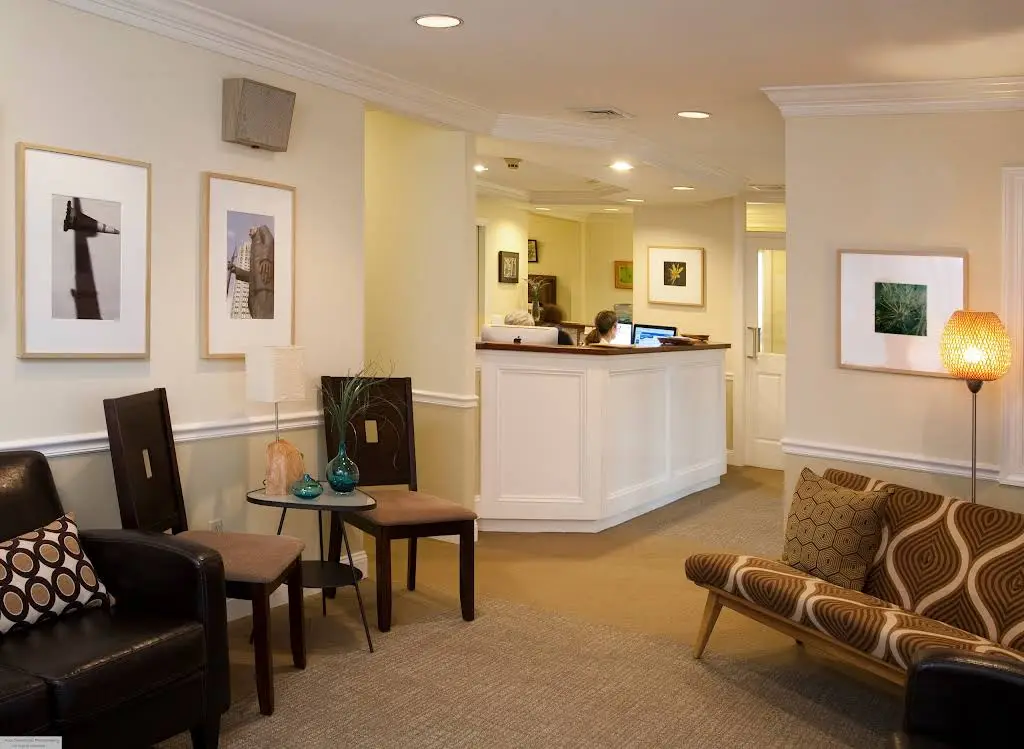 Plymouth Meeting Dental Associates - Professional dental clinic exterior with modern facilities