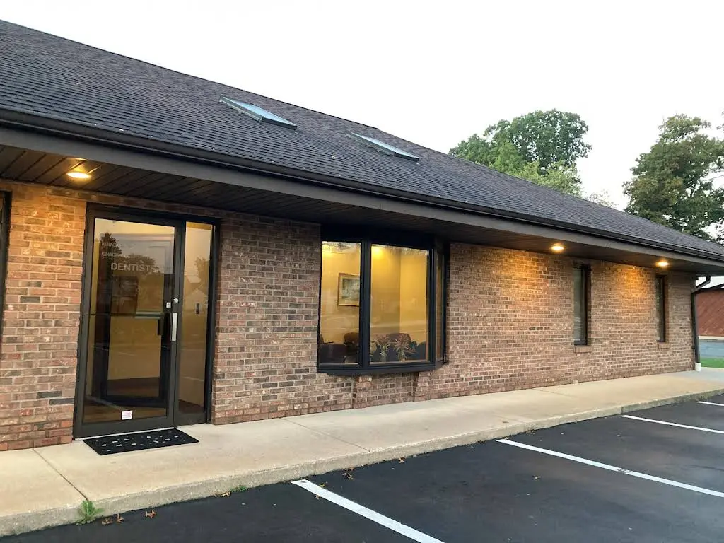Gispert Family Dentistry - Professional dental clinic exterior with modern facilities