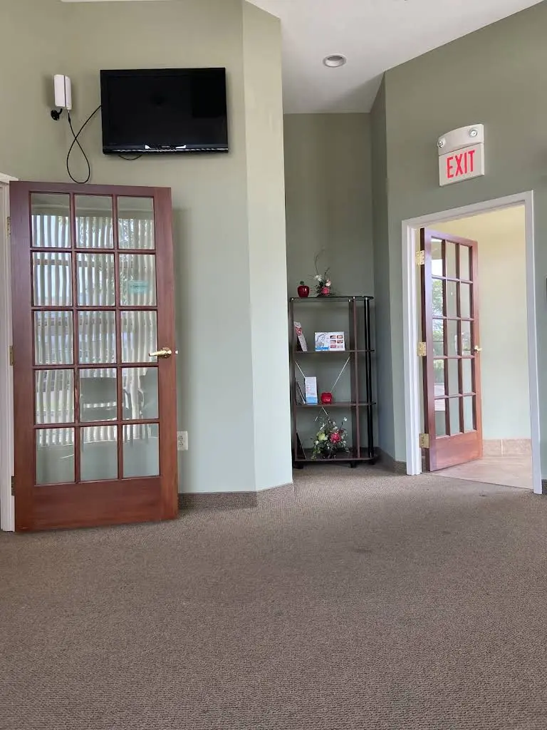 Apple Family Dentistry - Professional dental clinic exterior with modern facilities
