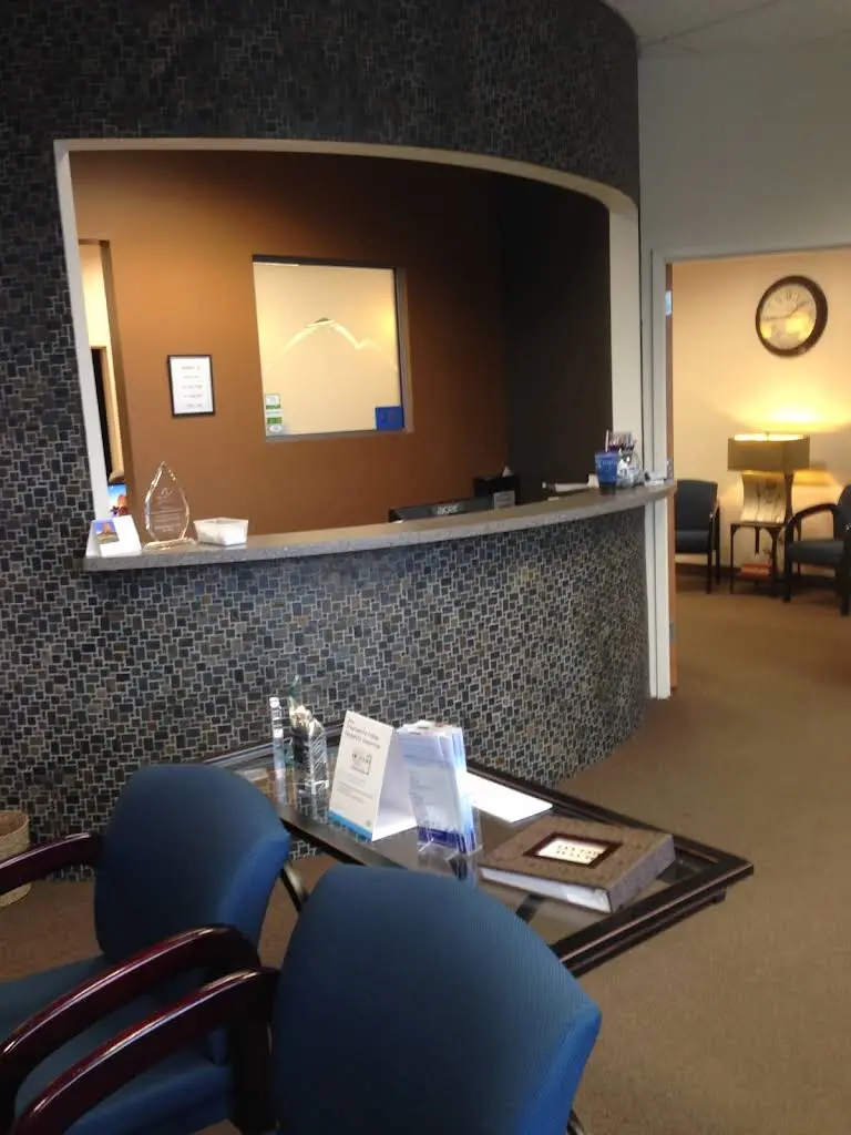 Summit Family Dental Care - Professional dental clinic exterior with modern facilities