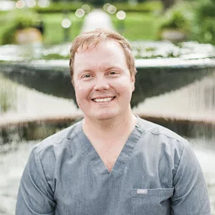 Deaton Dental Associates - Professional dental clinic exterior with modern facilities