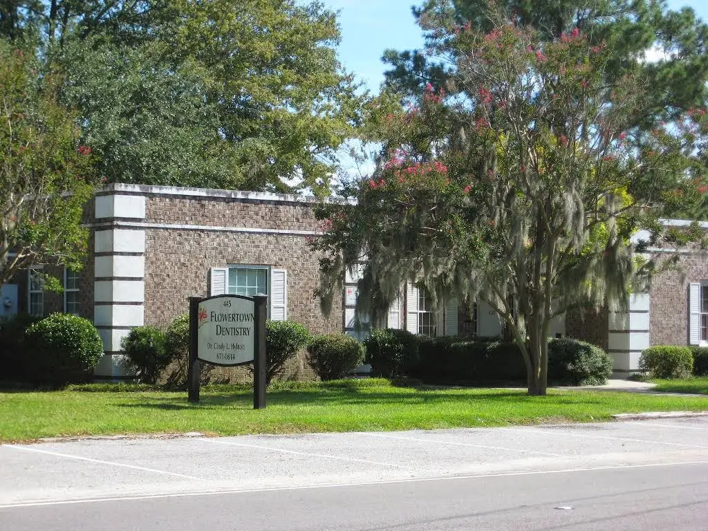 Flowertown Dentistry - Professional dental clinic exterior with modern facilities