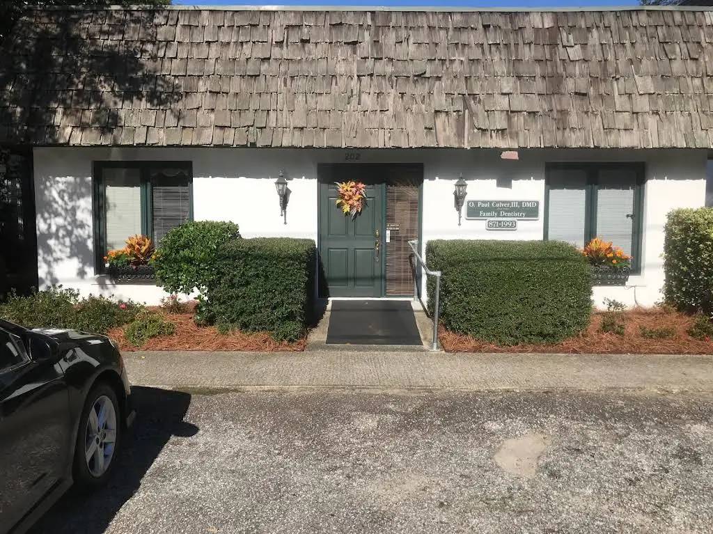 O. Paul Culver, III, DMD - Professional dental clinic exterior with modern facilities