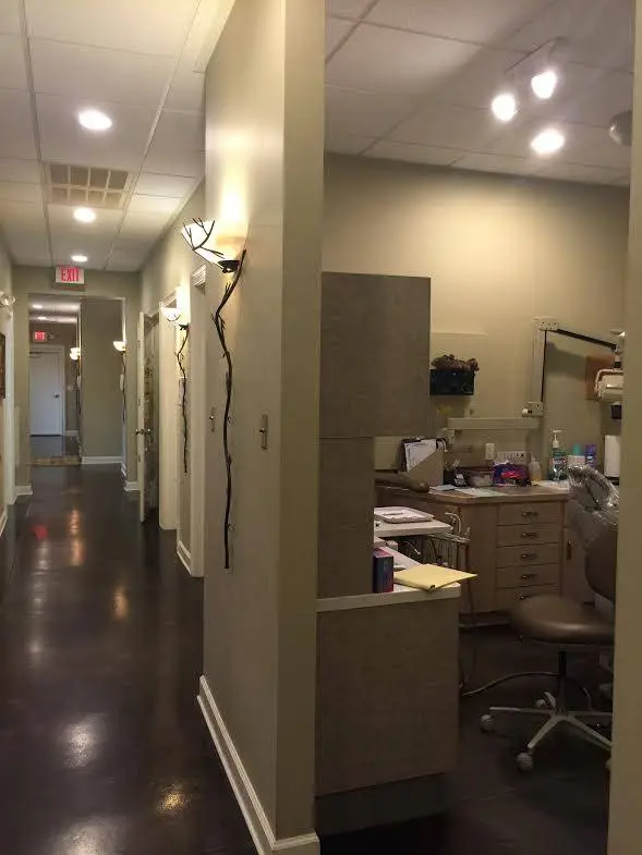 Southern Smiles Dental - Professional dental clinic exterior with modern facilities