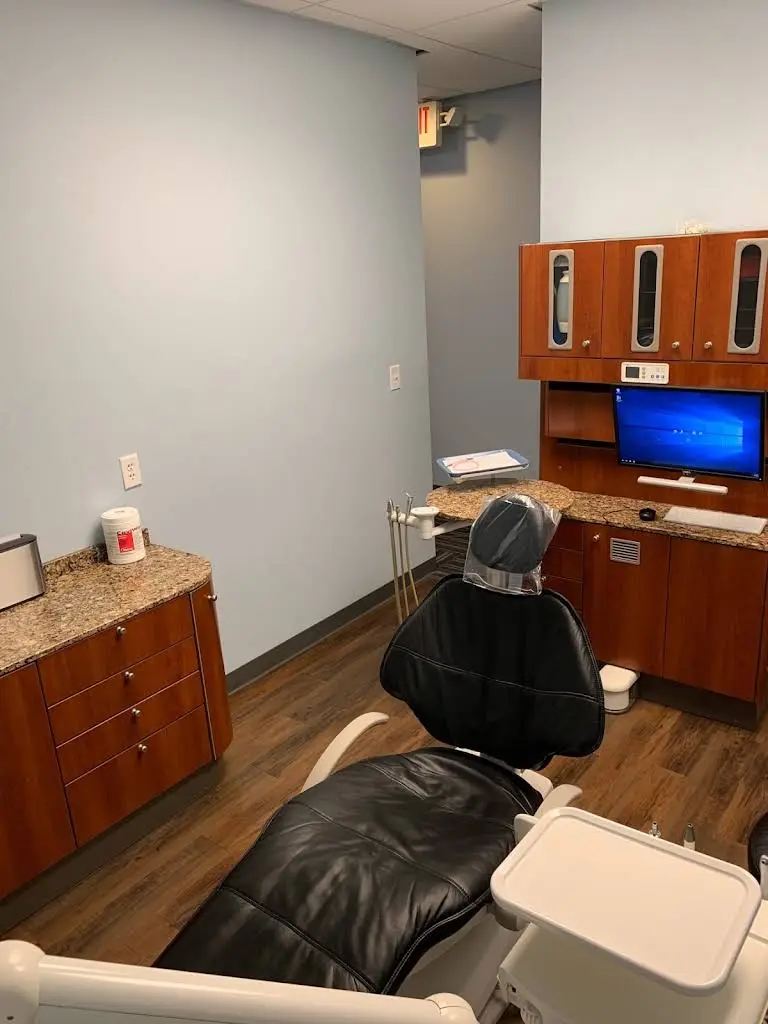 Dogwood Dentistry - Professional dental clinic exterior with modern facilities