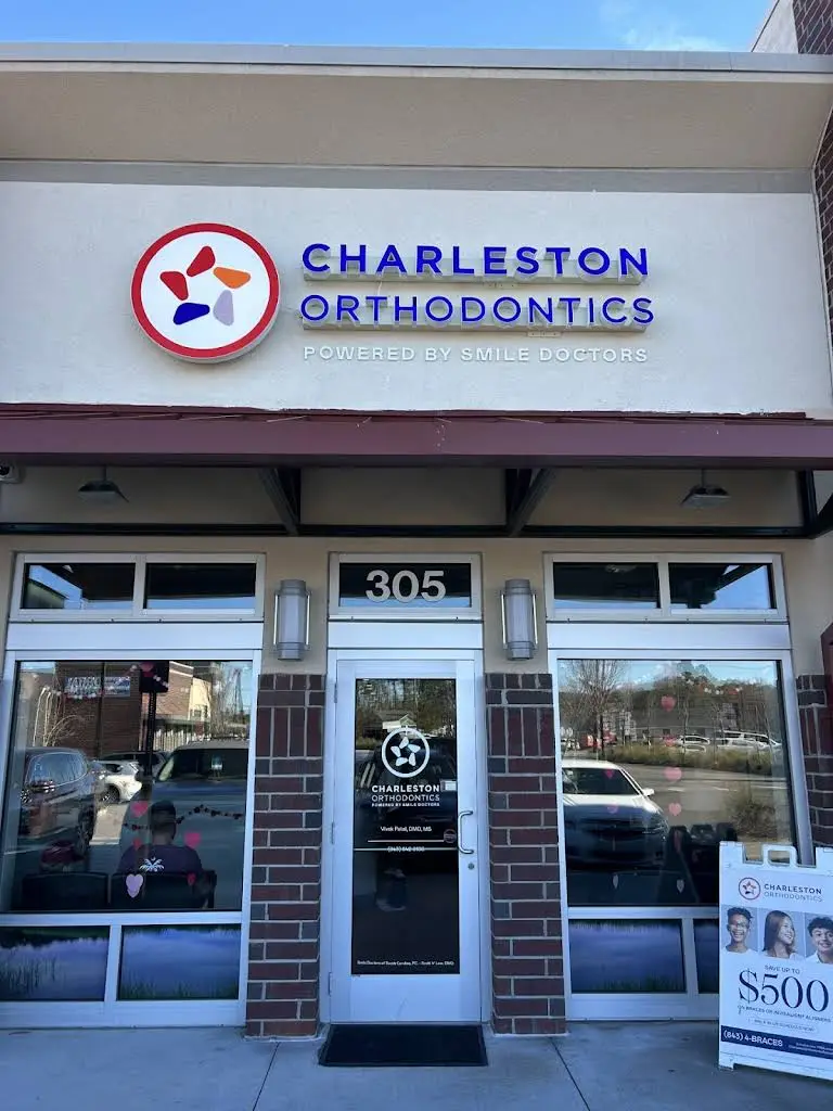 Charleston Orthodontics - Summerville - Professional dental clinic exterior with modern facilities