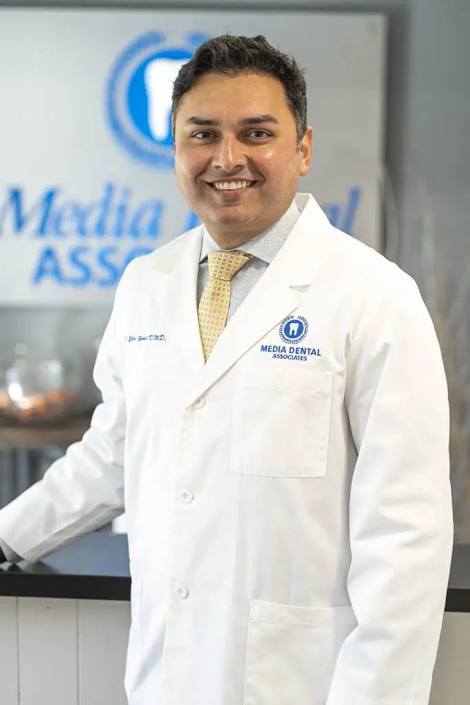 Media Dental Associates
