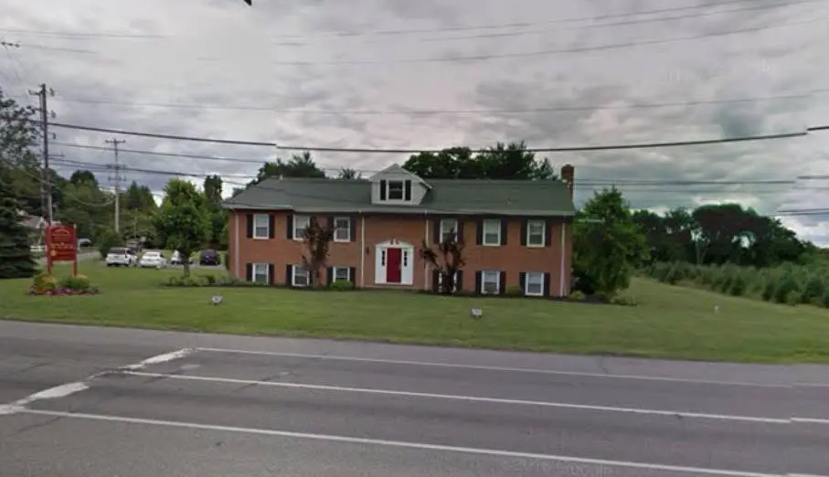 Middletown Family Dentistry - Professional dental clinic exterior with modern facilities