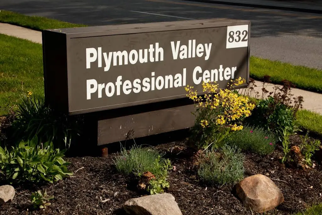 Plymouth Valley Periodontal Associates Dominico Zito DMD - Professional dental clinic exterior with modern facilities