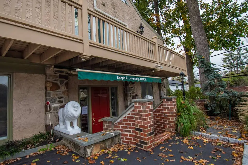 Villanova Dental Group & Implant Center