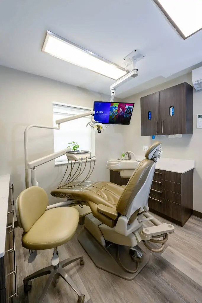 LUX Dental