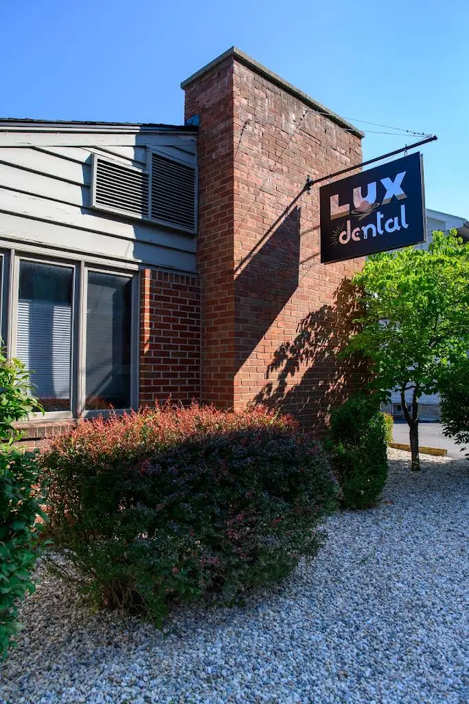 LUX Dental