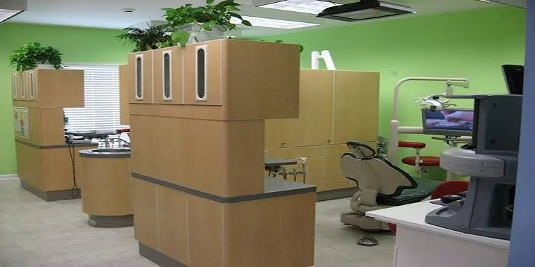 Miracle Dental Associates LLC / Dr. Steven Yee, DDS - Professional dental clinic exterior with modern facilities