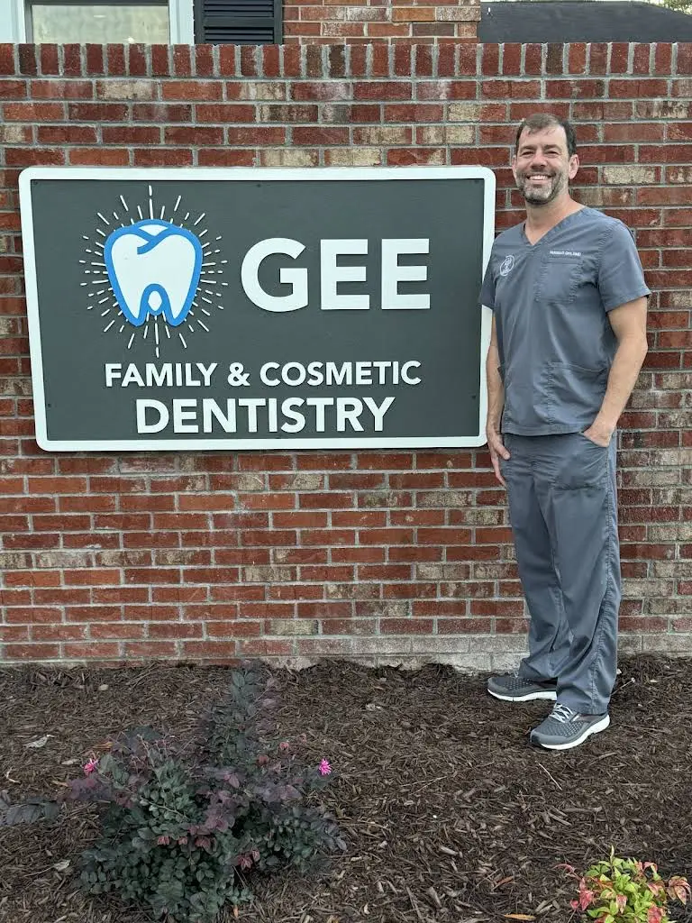 Gee Family & Cosmetic Dentistry - Professional dental clinic exterior with modern facilities