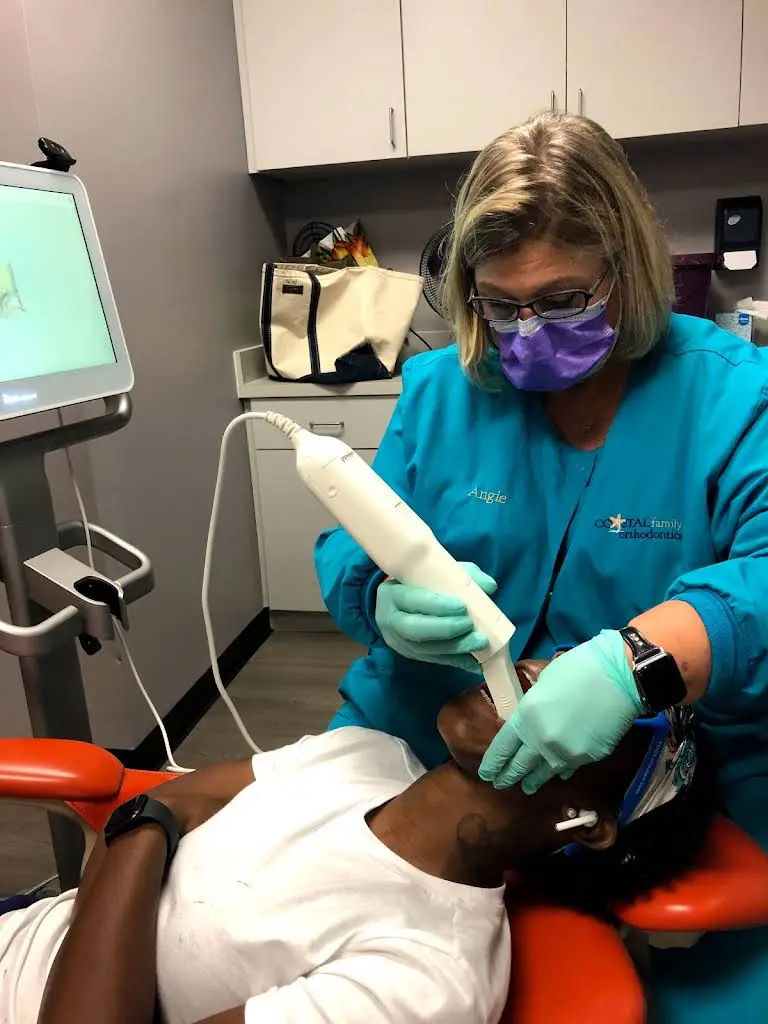 Coastal Family Orthodontics - Rivers Avenue