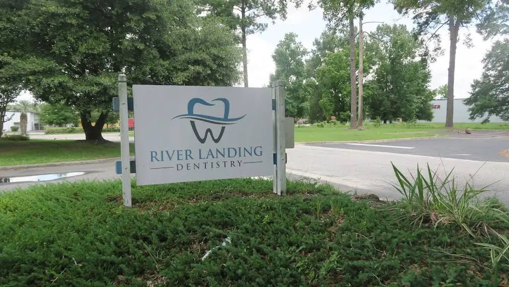 River Landing Dentistry - North Charleston - Professional dental clinic exterior with modern facilities