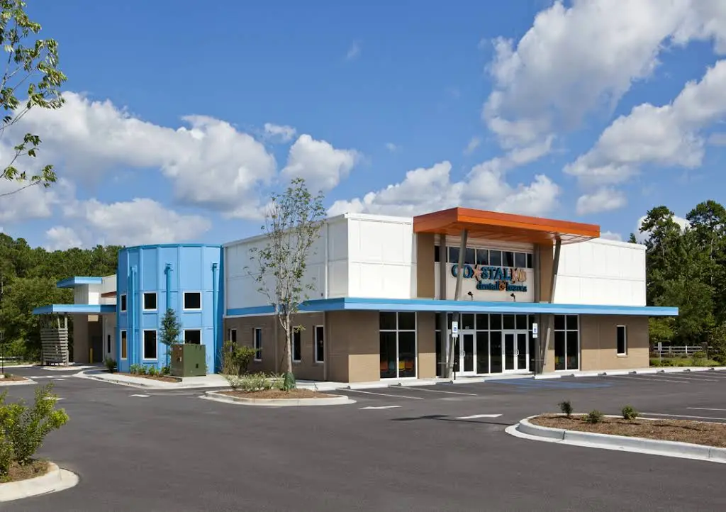 Coastal Kids Dental & Braces - Professional dental clinic exterior with modern facilities