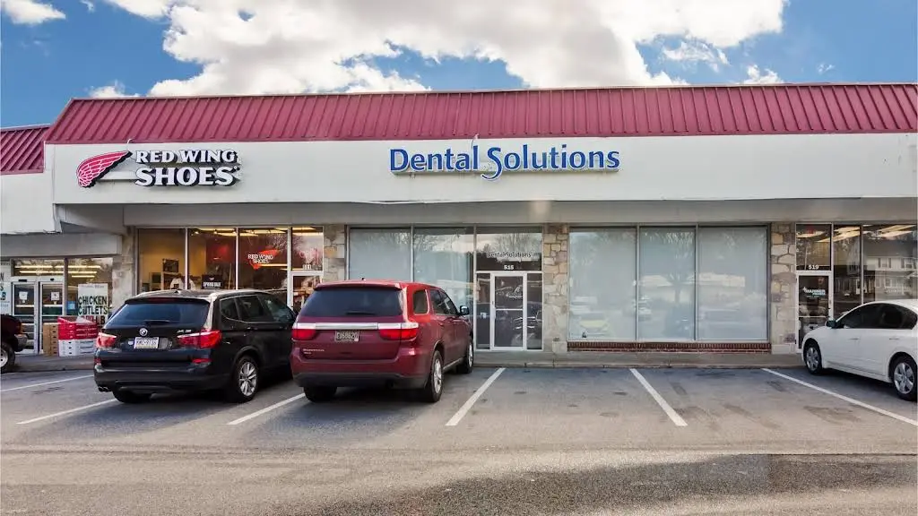 Dental Solutions of Stoney Creek - Professional dental clinic exterior with modern facilities