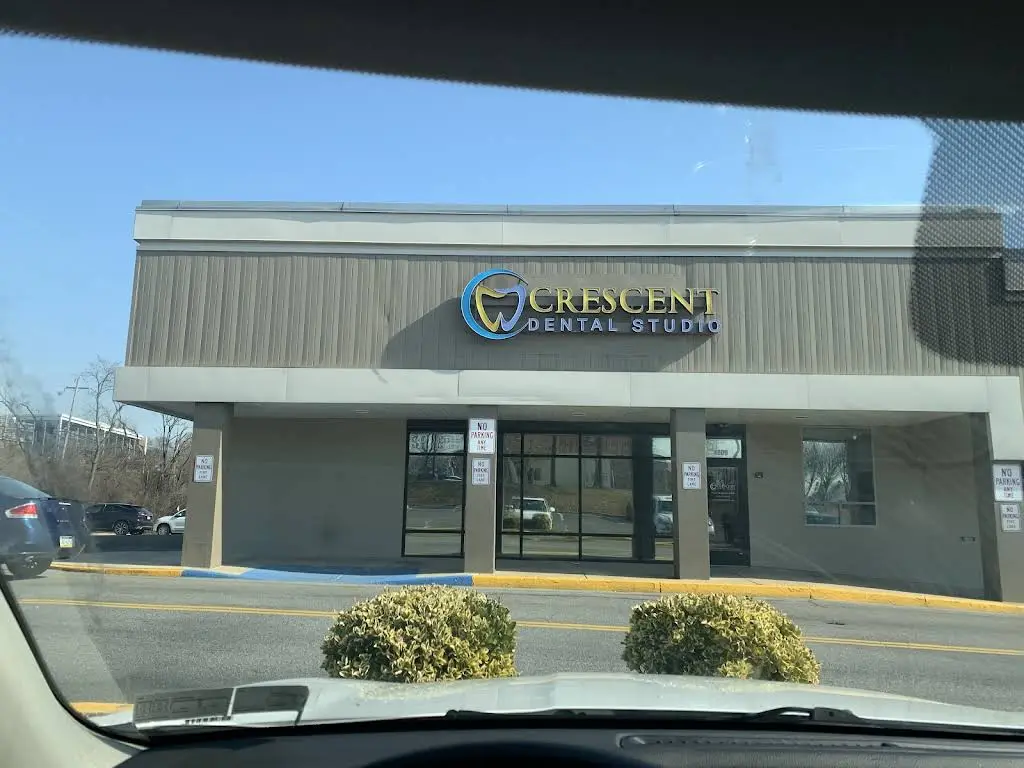 Crescent Dental Studio