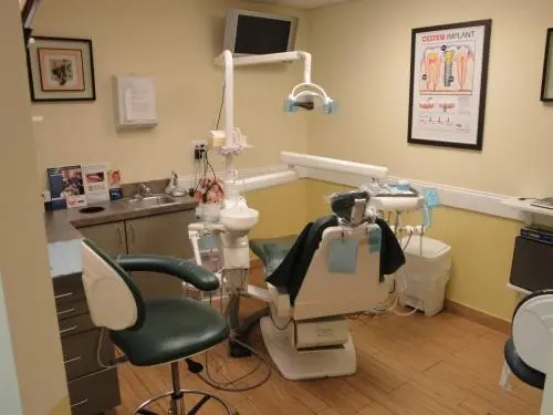 Advanced Family Smile Care, P.C. - Professional dental clinic exterior with modern facilities