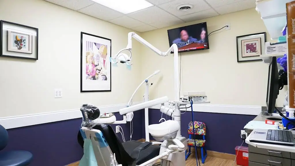 Advanced Family Smile Care - Professional dental clinic exterior with modern facilities