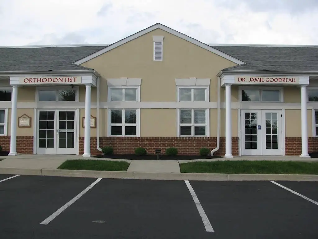 Goodreau Orthodontics - Professional dental clinic exterior with modern facilities