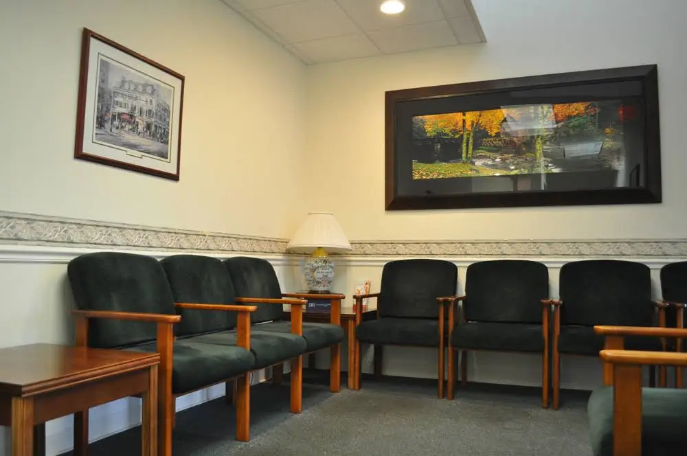 Jeffrey D. Mercando, D.M.D., P.C. - Professional dental clinic exterior with modern facilities