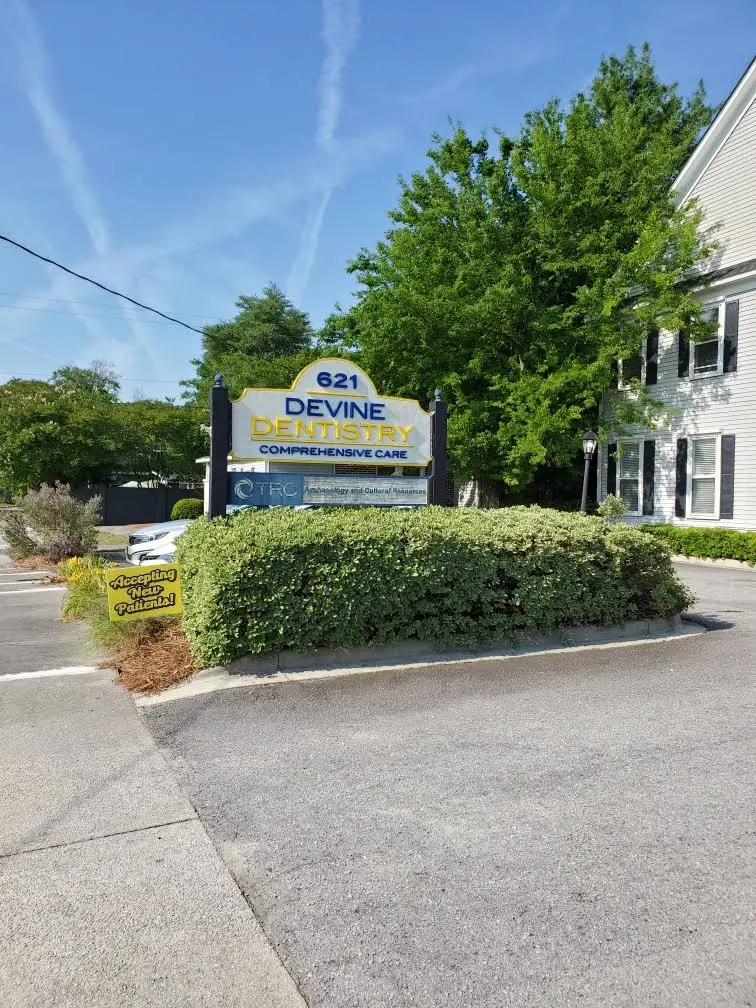 Devine Dentistry