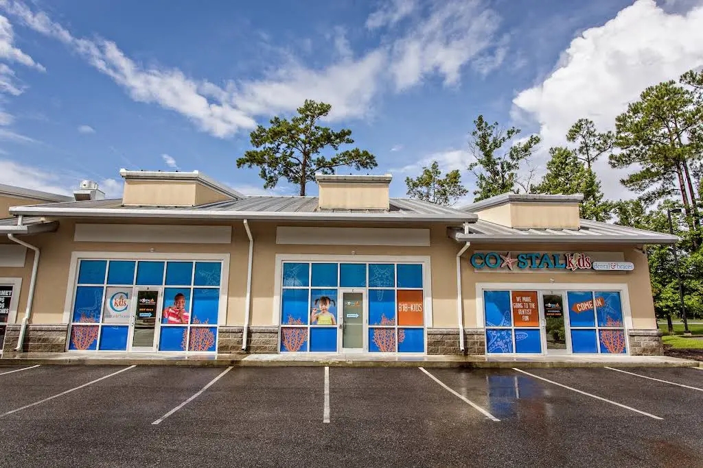 Coastal Kids Dental & Braces - Dorchester Road - Professional dental clinic exterior with modern facilities