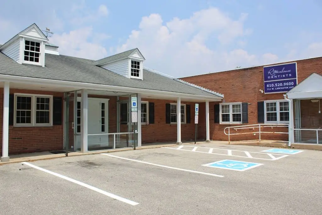 Rittenhouse Dentists - Professional dental clinic exterior with modern facilities