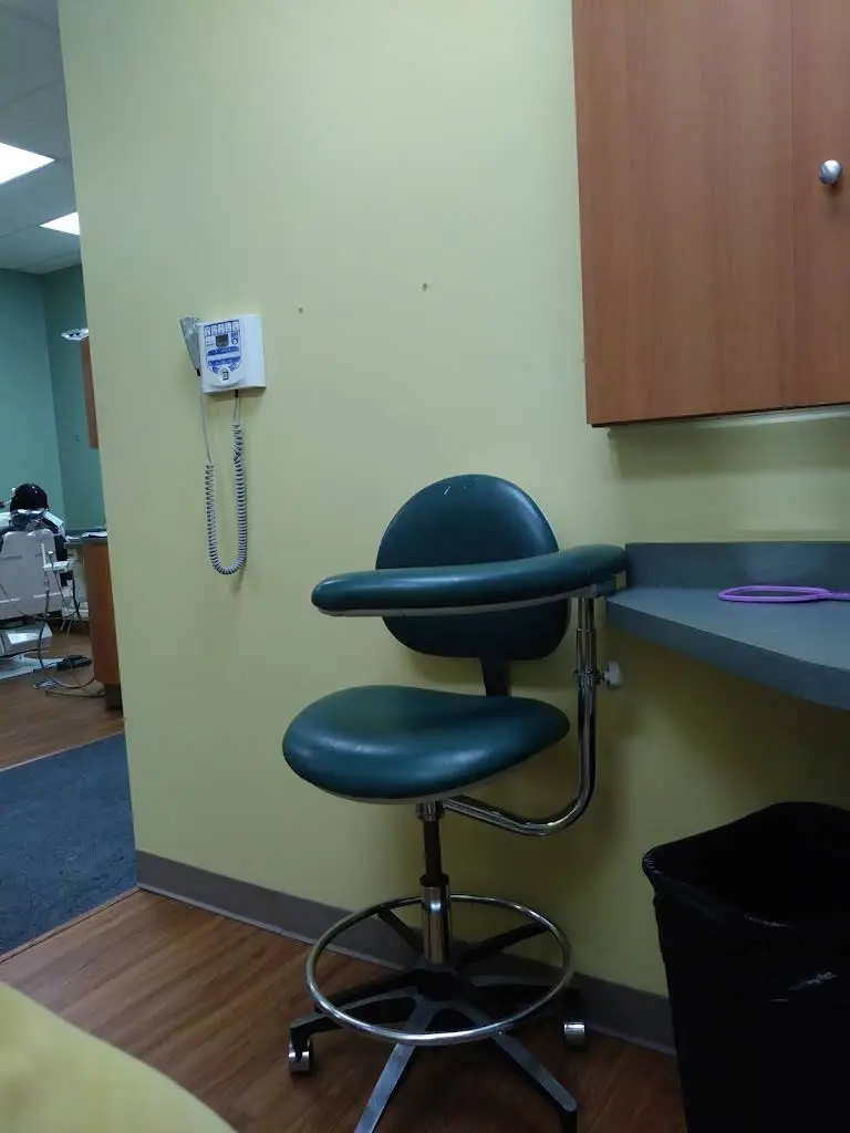 Dental Dreams - Professional dental clinic exterior with modern facilities