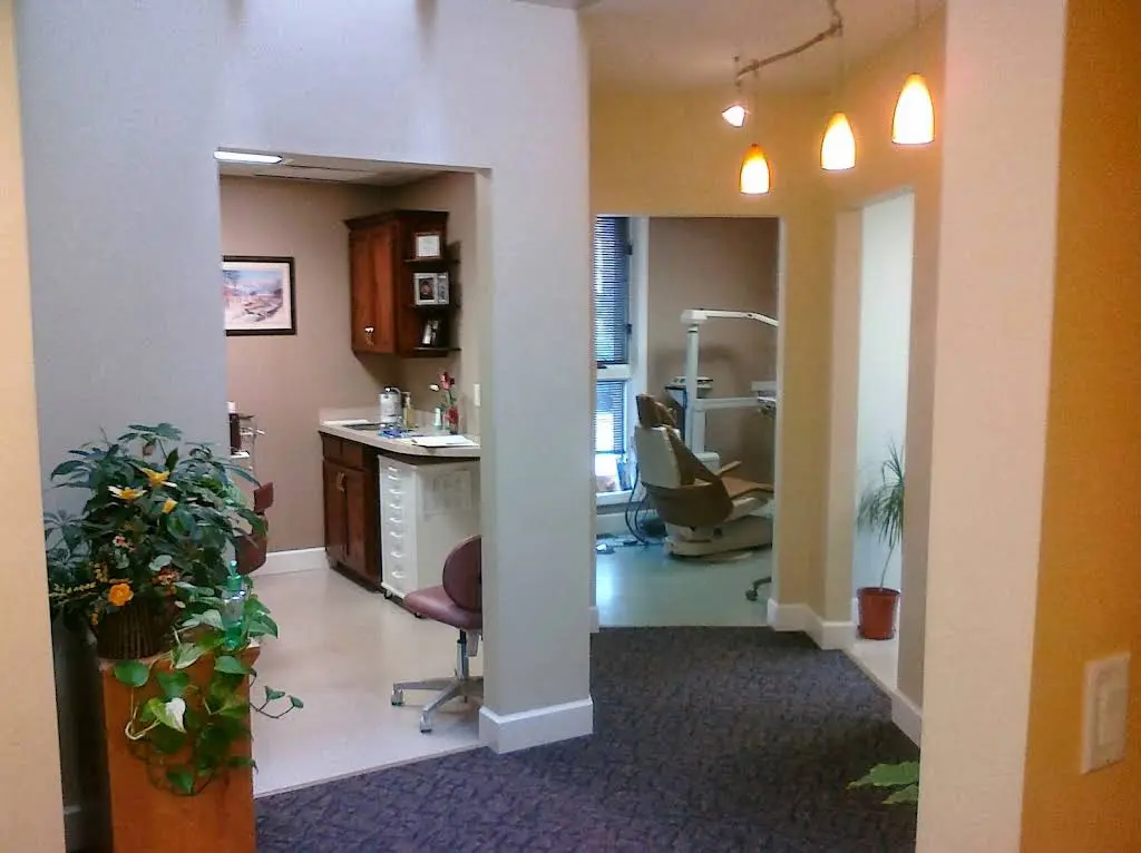 Calnon & Cilano, D.D.S., P.C. - Professional dental clinic exterior with modern facilities