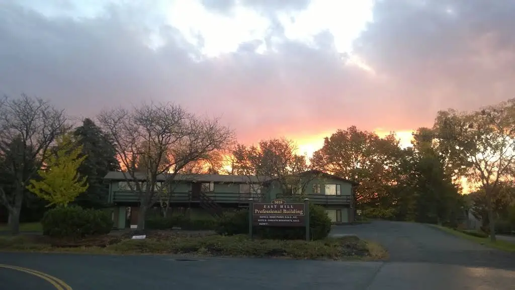 Dr. Marc Purdy - Professional dental clinic exterior with modern facilities
