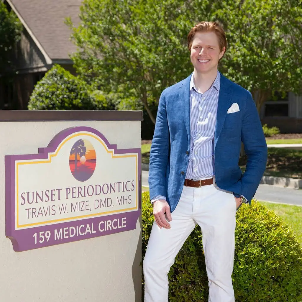 Sunset Periodontics & Implant Dentistry - Professional dental clinic exterior with modern facilities