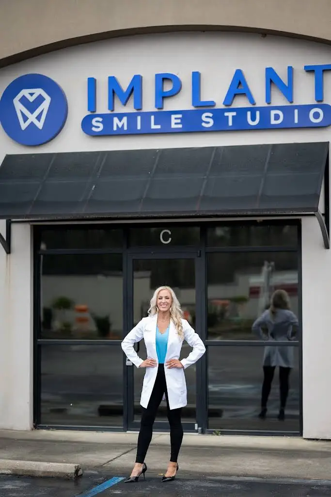 Implant Smile Studio