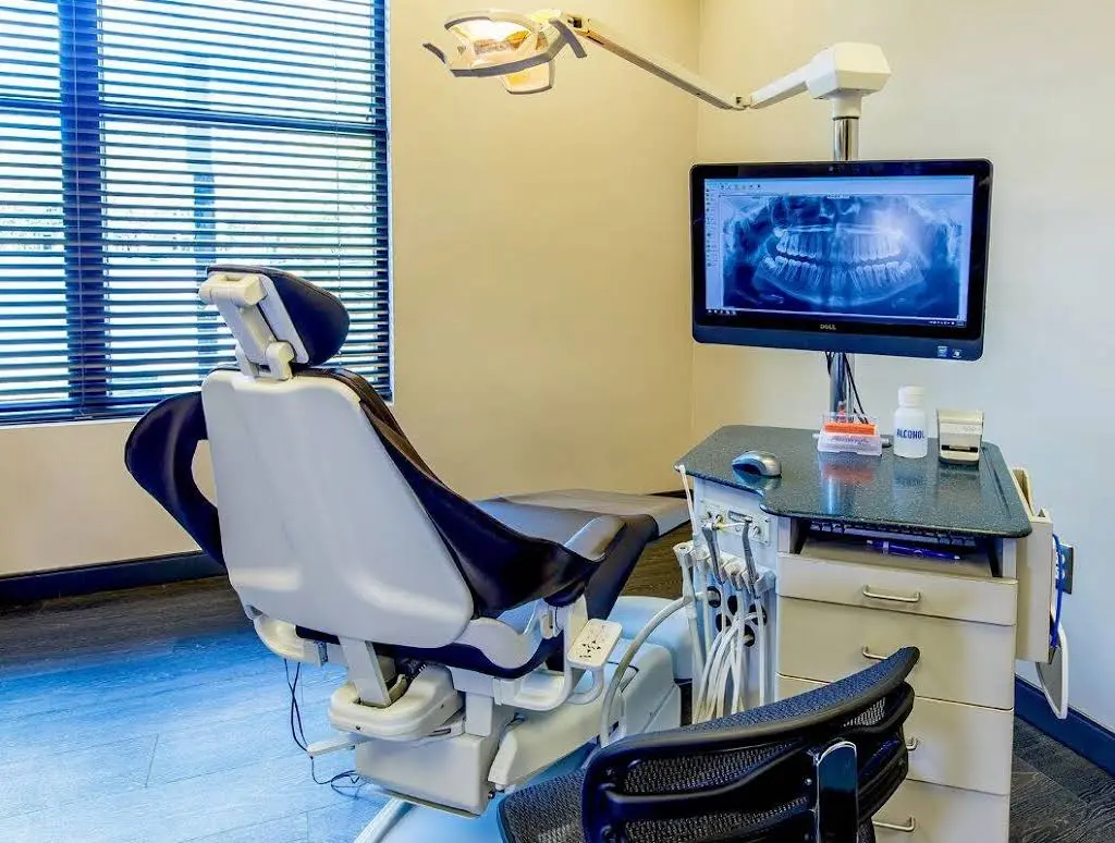 Irmo Smiles - Professional dental clinic exterior with modern facilities