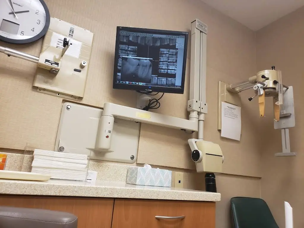 Premier Aesthetic Dentistry - Professional dental clinic exterior with modern facilities
