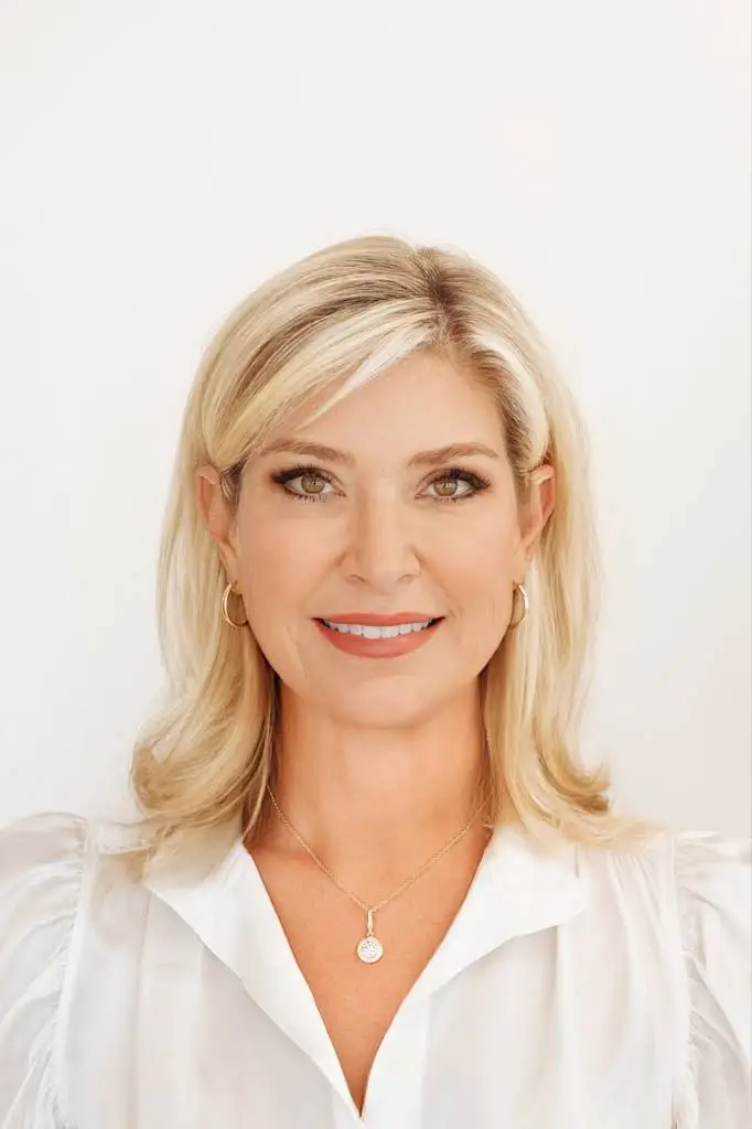 Lindsey Marshall, DMD - Professional dental clinic exterior with modern facilities